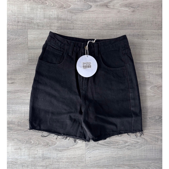 Princess Polly Black Denim Jean Shorts High Rise Mom Fit Size 4 NWT Y2K - Picture 4 of 8